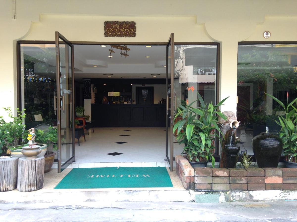 Lotus House Hotel Pantai Jomtien Bagian luar foto