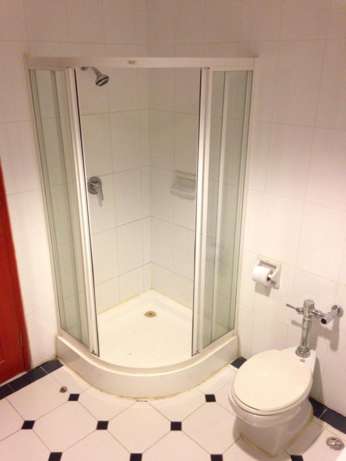 Lotus House Hotel Pantai Jomtien Bagian luar foto